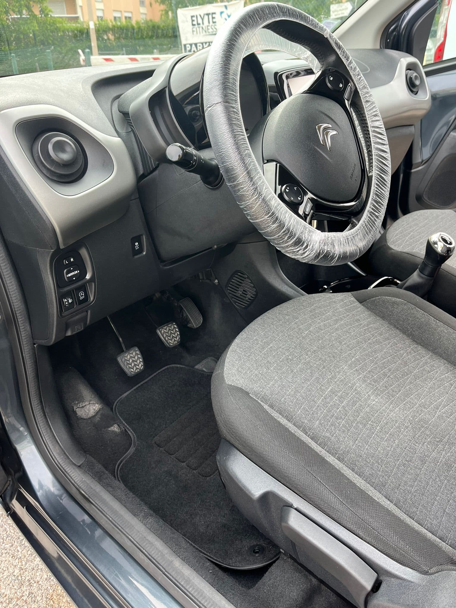 Après nettoyage intérieur voiture par Clairinet